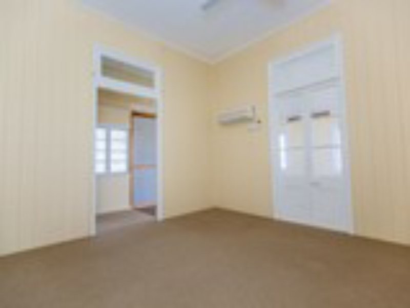 6 Connolly Street, Allenstown QLD 4700