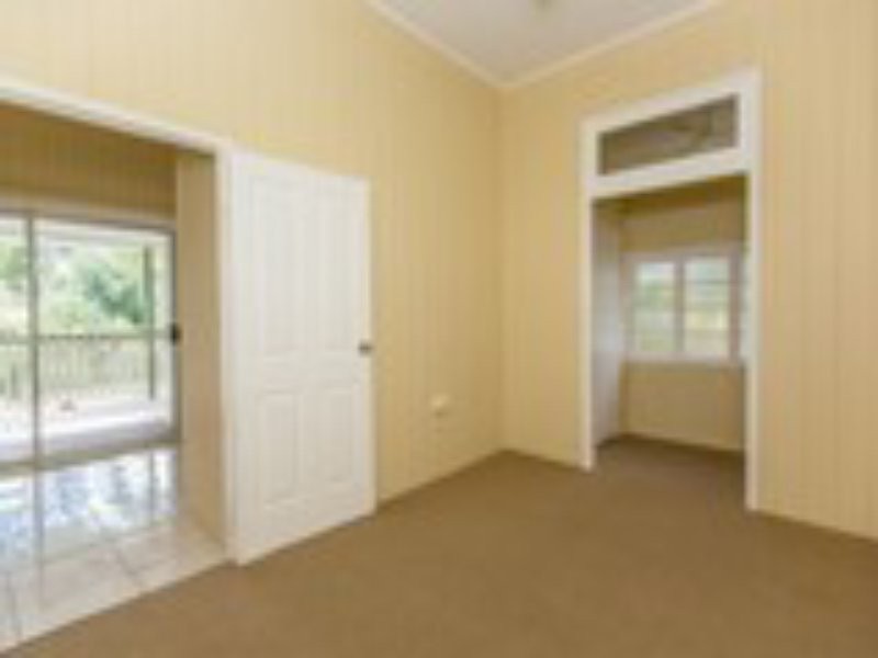 6 Connolly Street, Allenstown QLD 4700