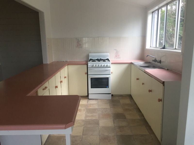 2 Gough Street, Park Avenue QLD 4701