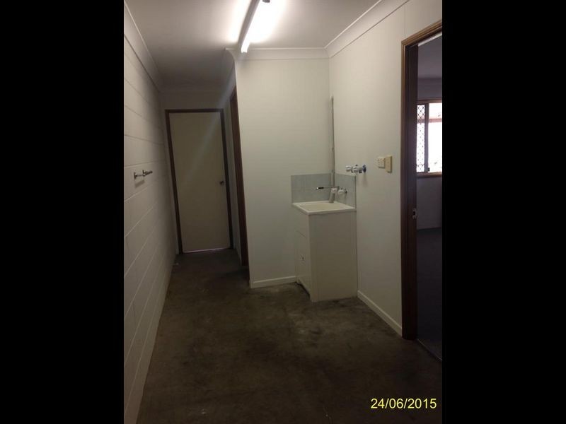 2/232 Farm Street, Kawana QLD 4701