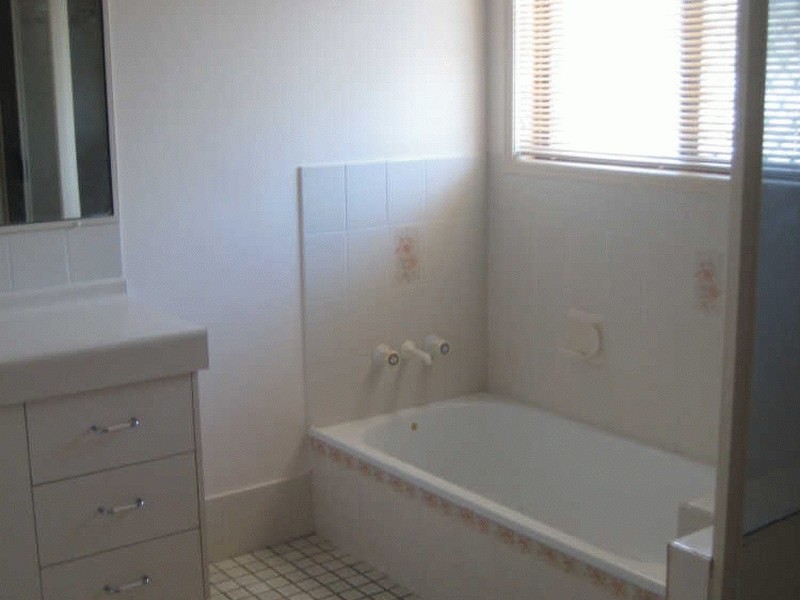 14 Davison Street, Gracemere QLD 4702