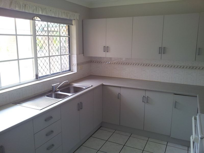 2/7 Ames Street, Kawana QLD 4701