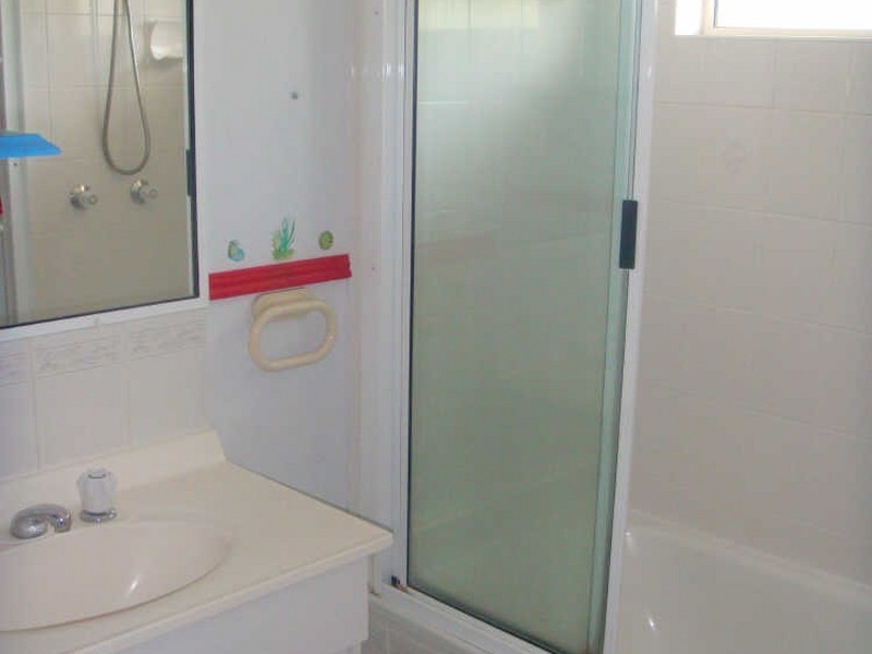 13 Rosewood Avenue, Gracemere QLD 4702