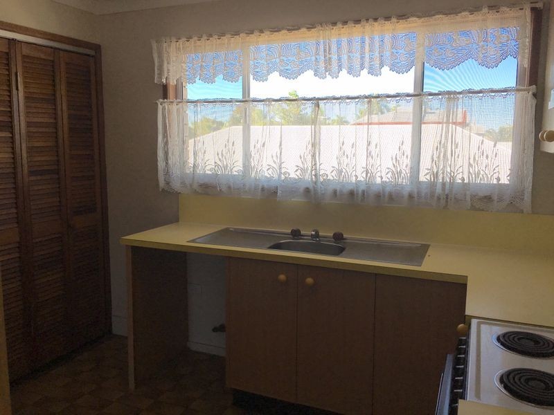 Unit 4/85 West Street, The Range QLD 4700