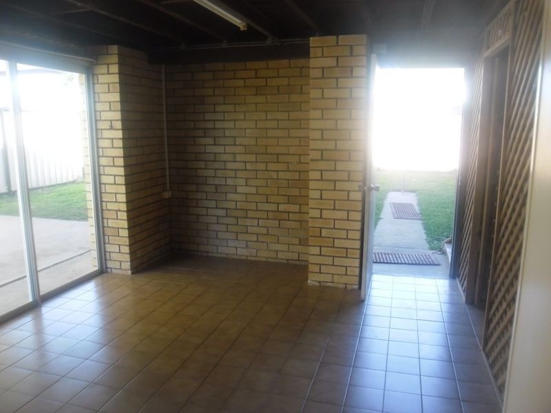 9 Elwing Street, Kawana QLD 4701