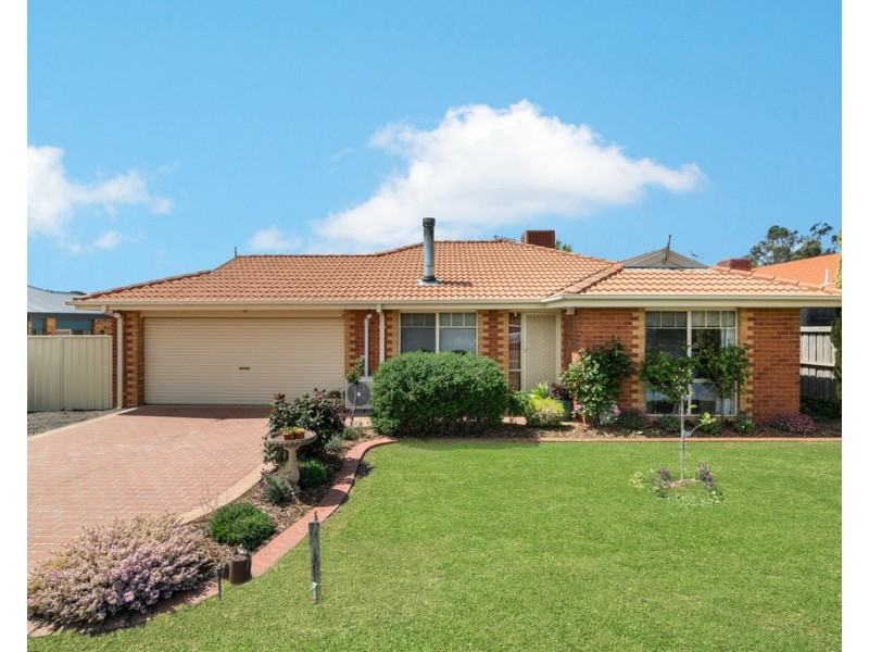 22 Simone Street, Kilmore VIC 3764