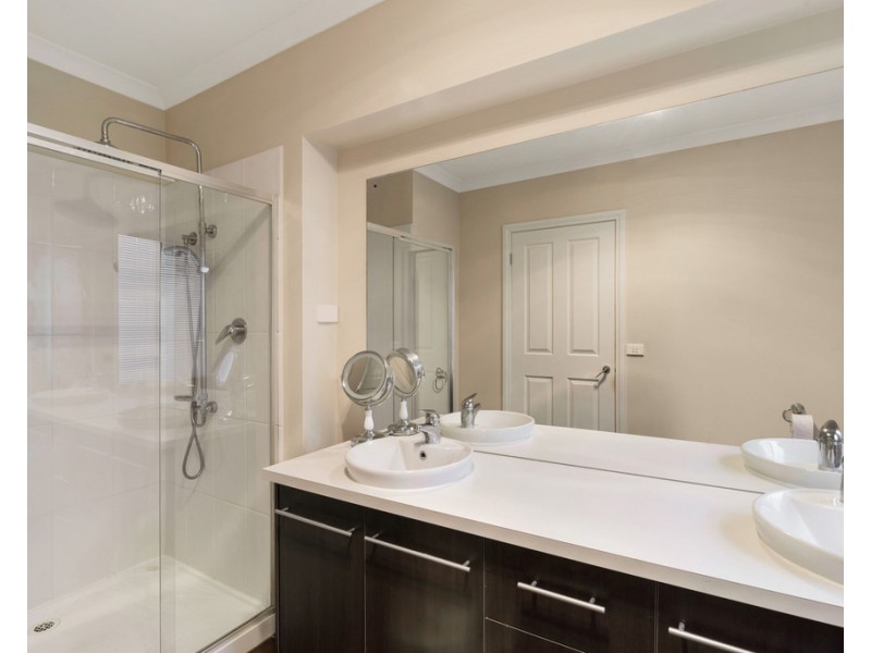 6 The Elms Boulevard, Kilmore VIC 3764