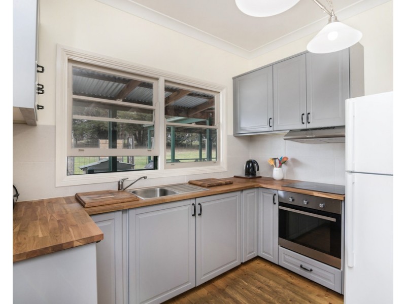 85 McNab Road, Willowmavin VIC 3764