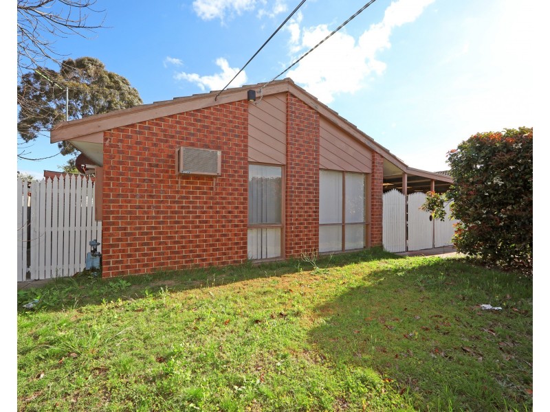 23 Laurel Crescent, Carrum Downs VIC 3201