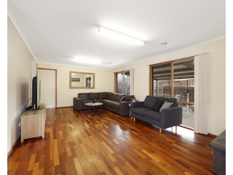 23 Laurel Crescent, Carrum Downs VIC 3201