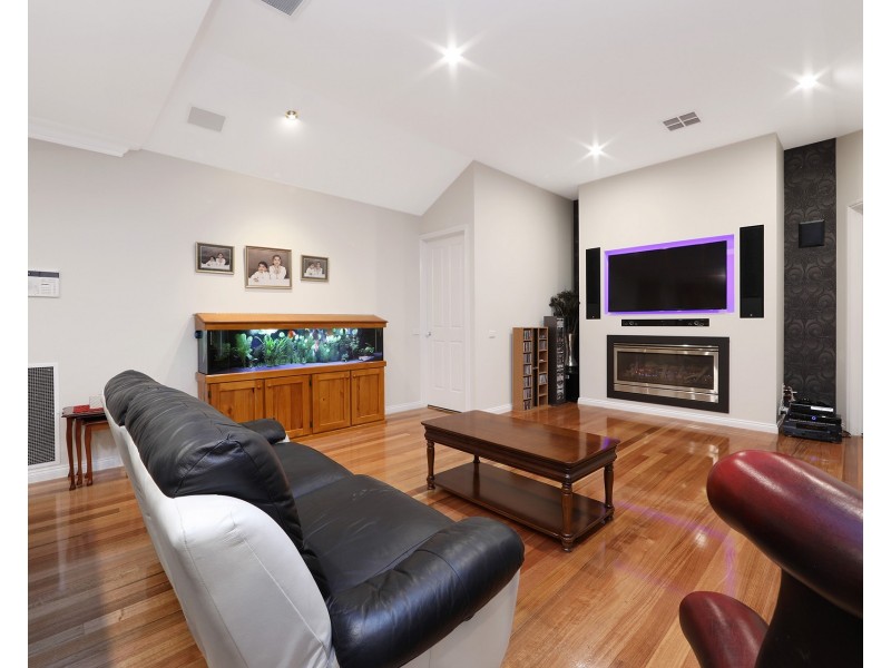 5 Grange Drive, Lysterfield VIC 3156