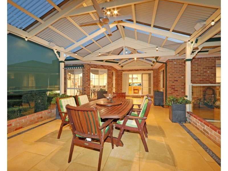 5 Grange Drive, Lysterfield VIC 3156