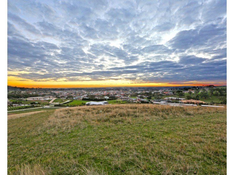 9 Logan Court, Lysterfield VIC 3156