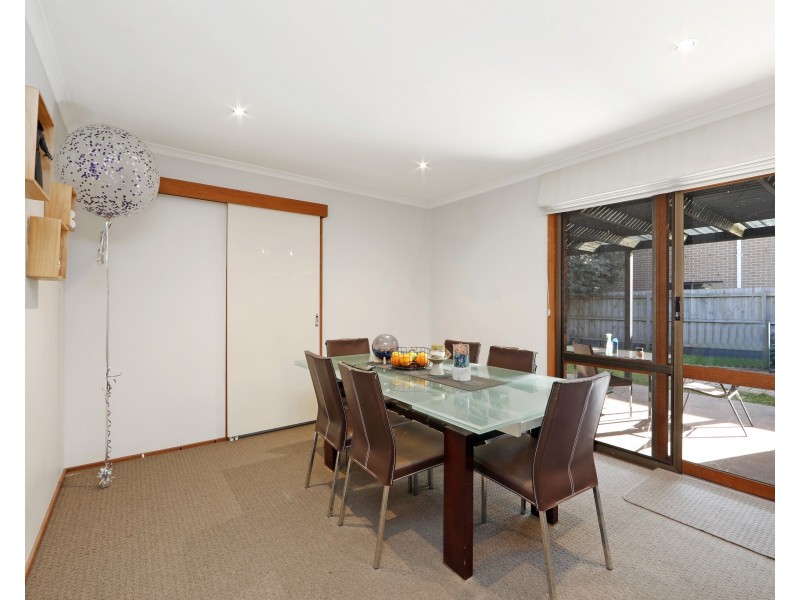 94 Willow Avenue, Rowville VIC 3178