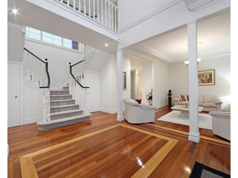 17 Parkside Boulevard, Lysterfield South VIC 3156