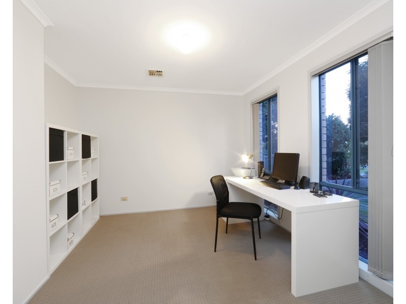 12 Airedale Way, Rowville VIC 3178