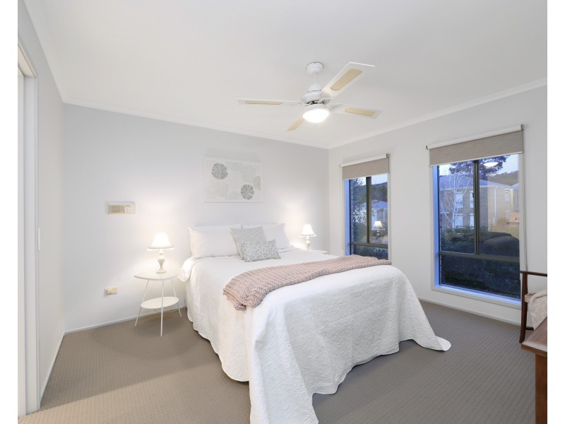 12 Airedale Way, Rowville VIC 3178