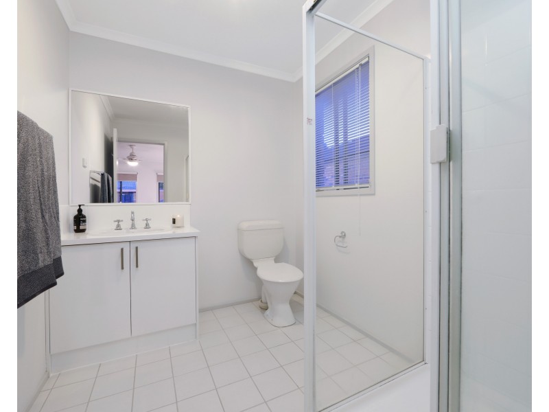 12 Airedale Way, Rowville VIC 3178