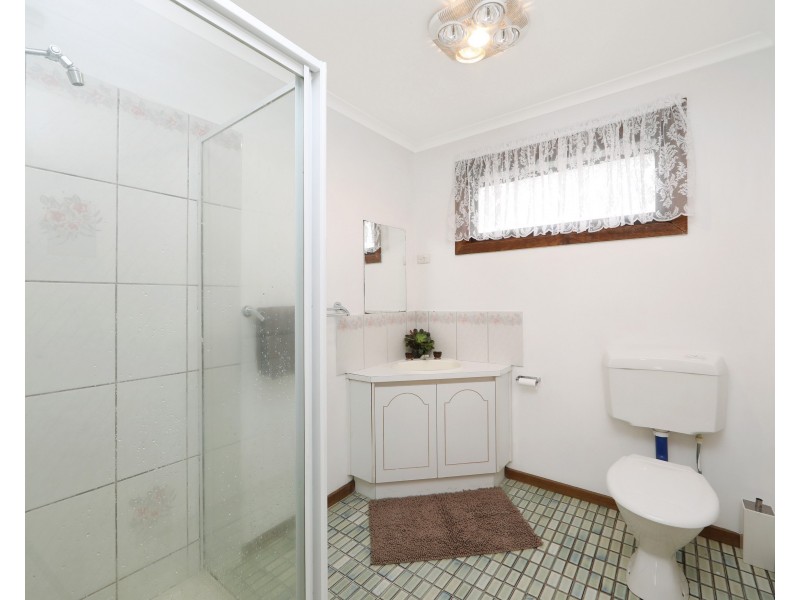 42 Erie Avenue, Rowville VIC 3178