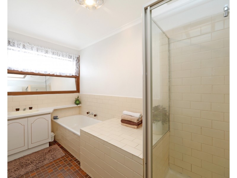 42 Erie Avenue, Rowville VIC 3178