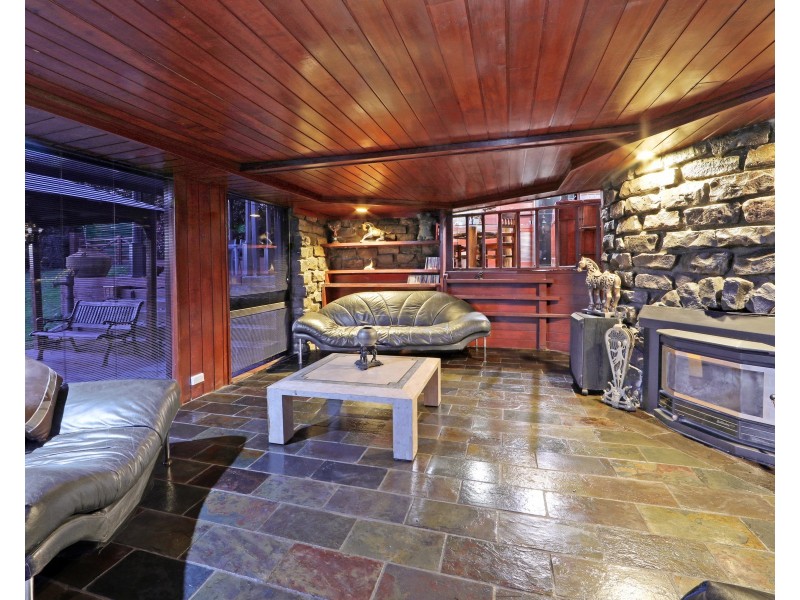 290 Glenfern Road, Upwey VIC 3158