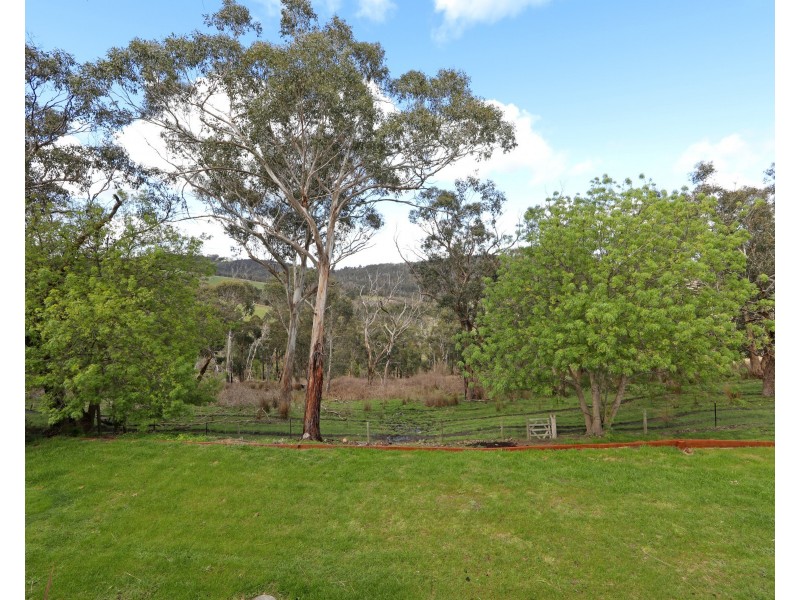 290 Glenfern Road, Upwey VIC 3158