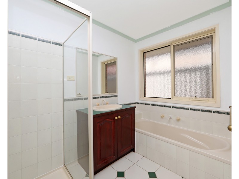 88 Buckingham Drive, Rowville VIC 3178