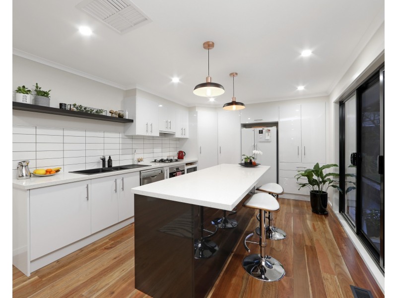 7 Tattlar Place, Rowville VIC 3178