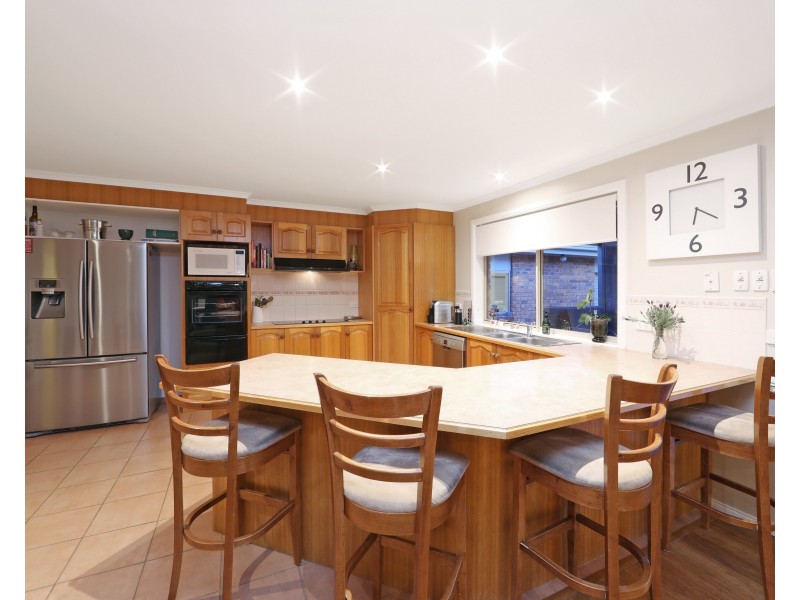 13 Manningham Court, Lysterfield VIC 3156