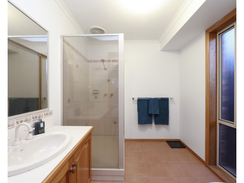 13 Manningham Court, Lysterfield VIC 3156