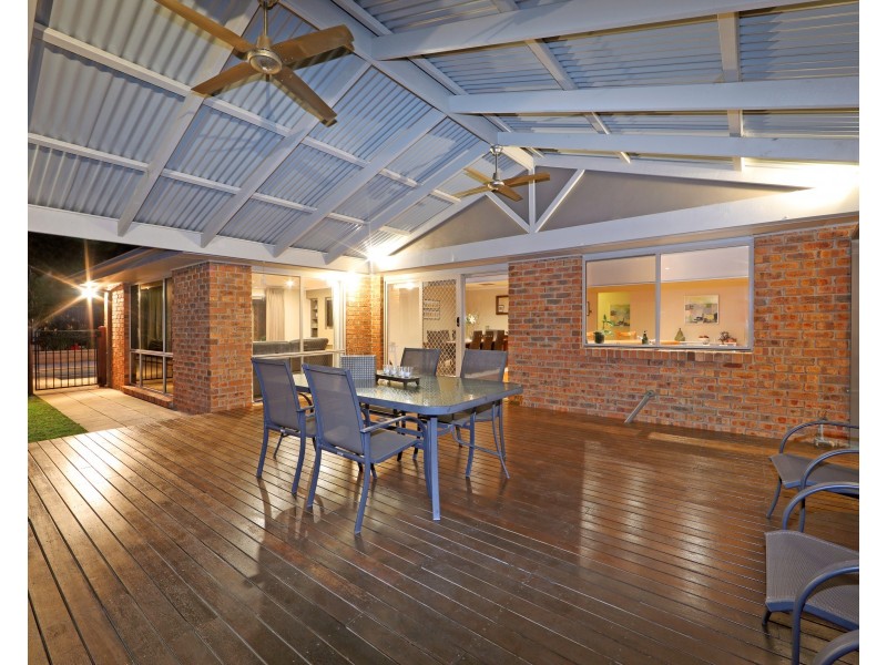 13 Manningham Court, Lysterfield VIC 3156