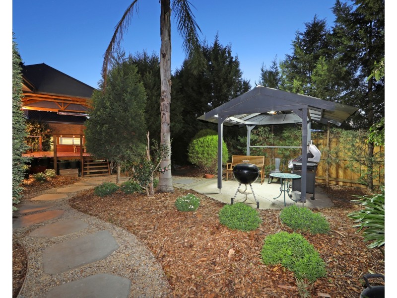 12 Timbertop Drive, Rowville VIC 3178