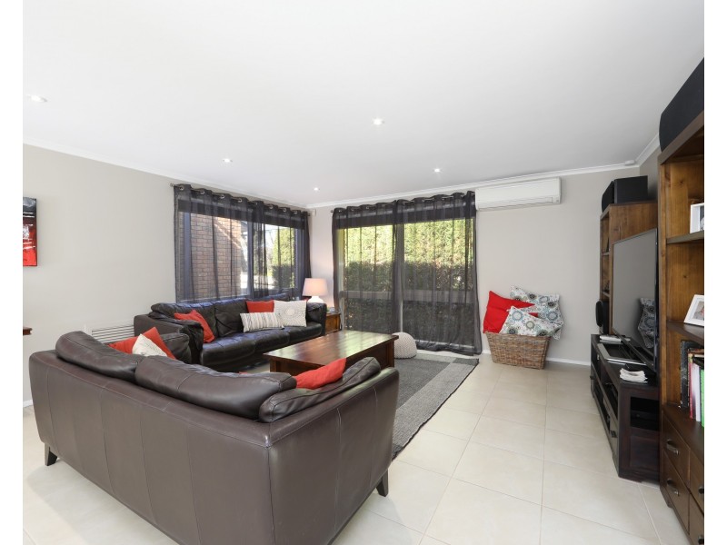 12 Timbertop Drive, Rowville VIC 3178