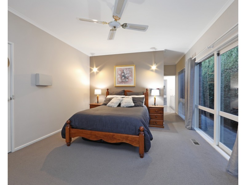 12 Timbertop Drive, Rowville VIC 3178