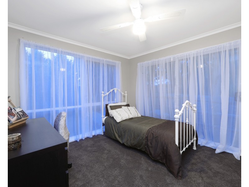 12 Timbertop Drive, Rowville VIC 3178