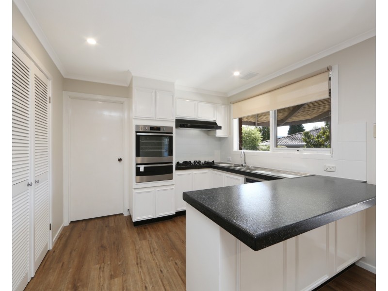 25 Murray Crescent, Rowville VIC 3178