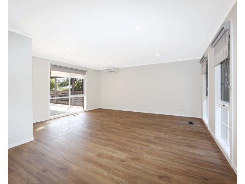 25 Murray Crescent, Rowville VIC 3178