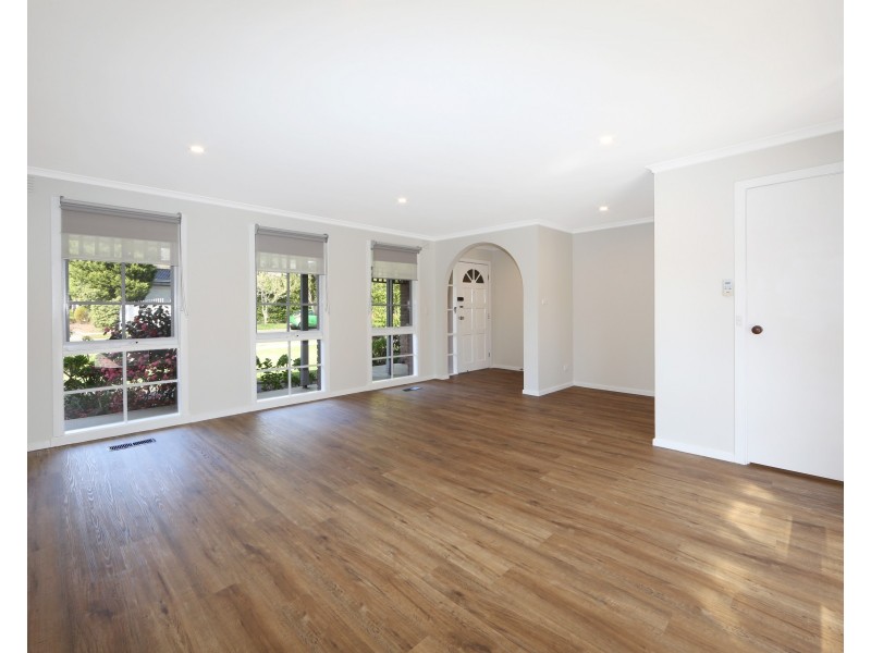 25 Murray Crescent, Rowville VIC 3178