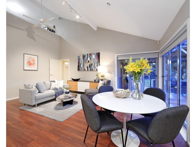 17 Taylors Lane, Rowville VIC 3178