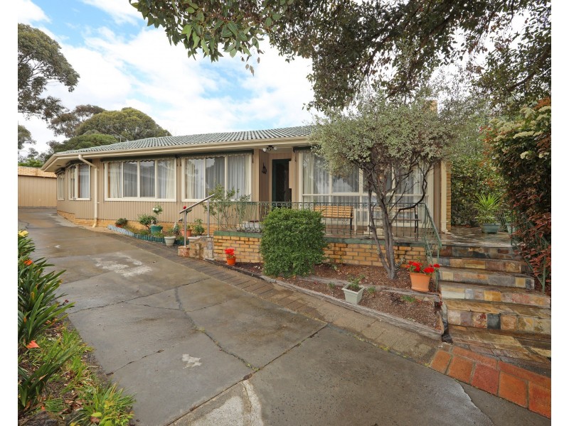 13 Sylphide Way, Wantirna South VIC 3152