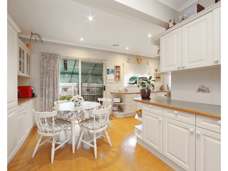 13 Sylphide Way, Wantirna South VIC 3152