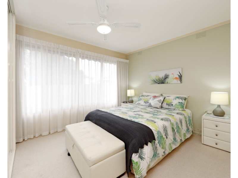 13 Sylphide Way, Wantirna South VIC 3152