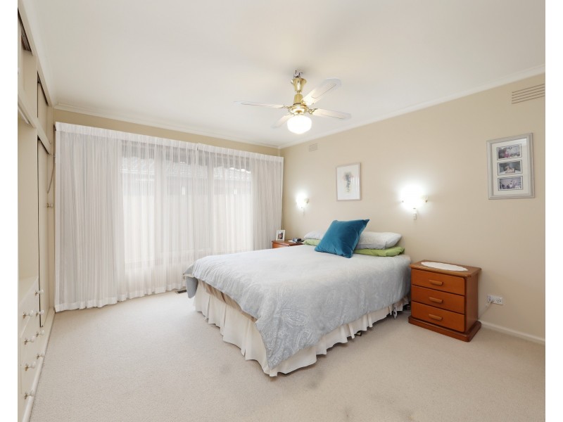 13 Sylphide Way, Wantirna South VIC 3152