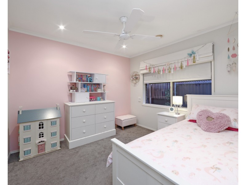 5 Lucy Hill Rise, Rowville VIC 3178