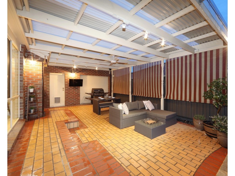 5 Lucy Hill Rise, Rowville VIC 3178