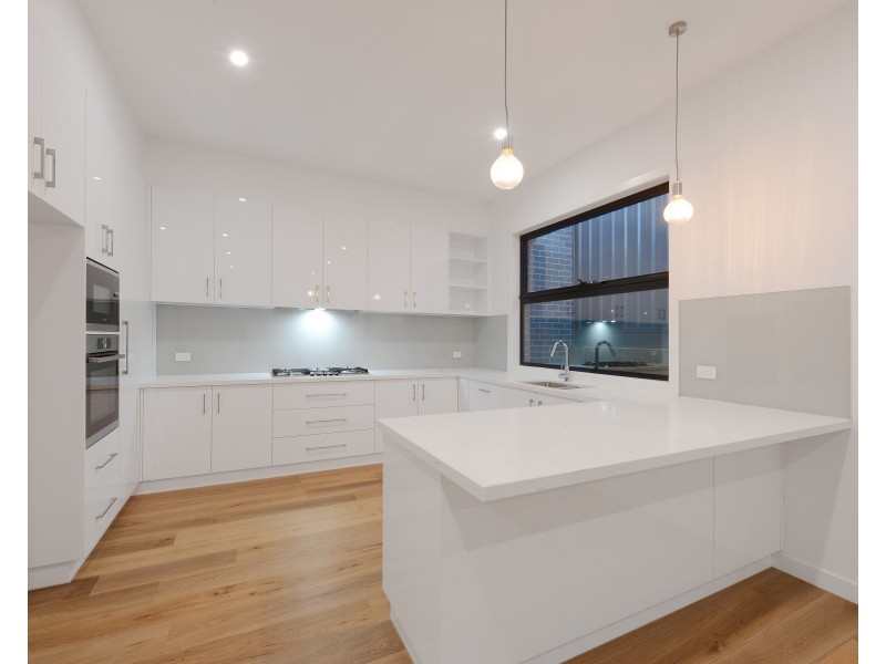 37 Berrabri Drive, Scoresby VIC 3179