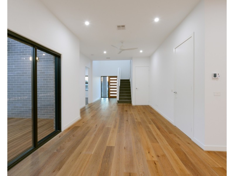 37 Berrabri Drive, Scoresby VIC 3179