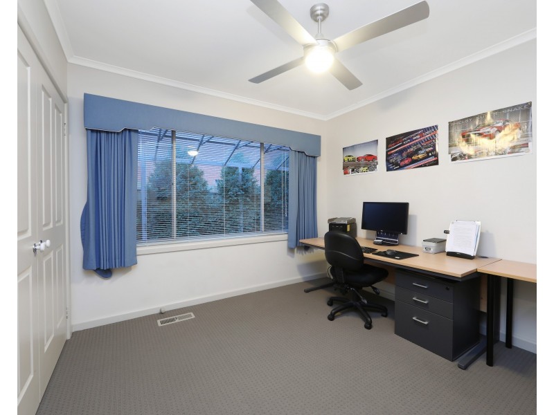 26 Castlewood Drive, Boronia VIC 3155