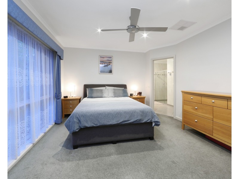 26 Castlewood Drive, Boronia VIC 3155