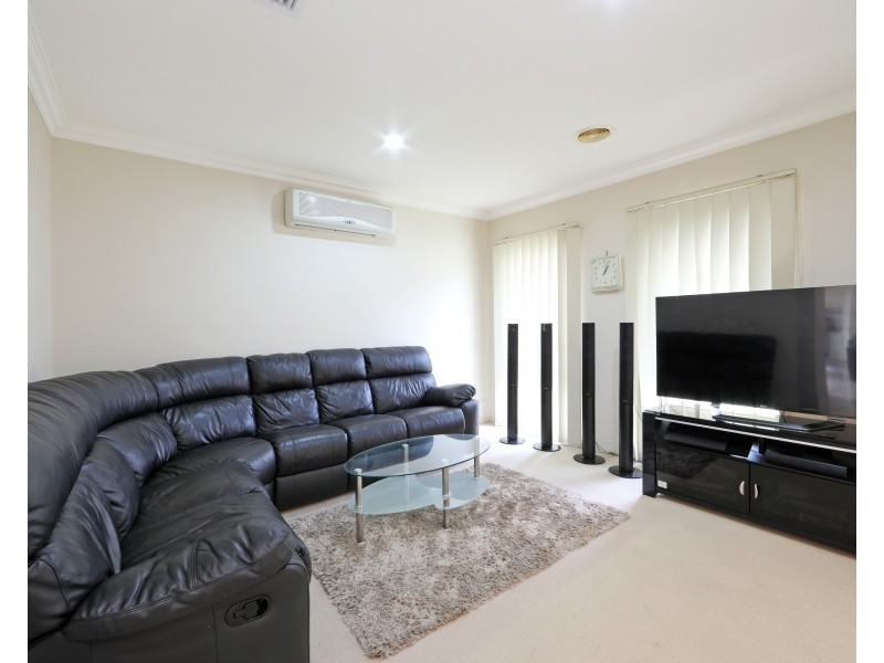 1/10 Stamford Crescent, Rowville VIC 3178